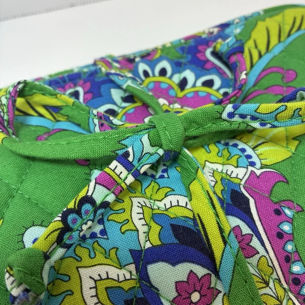 Vera Bradley All Wrapped Up Jewelry Roll Travel Case Emerald Paisley Green